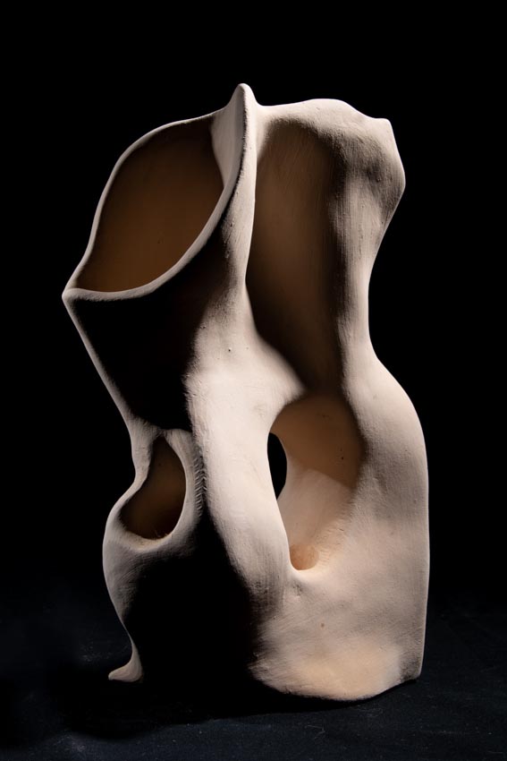 Angelo Di Mario, scultura, senza titolo, Anni 2000, creta bianca, 26x10x9